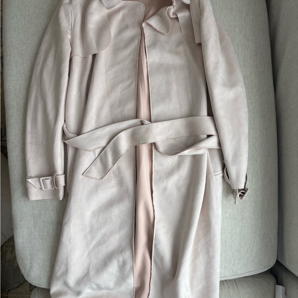 Women’s XS suede light pink trench coat
